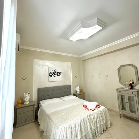 بيت للعطل Love Noto
